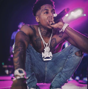 Meet your Posher, Kayvion